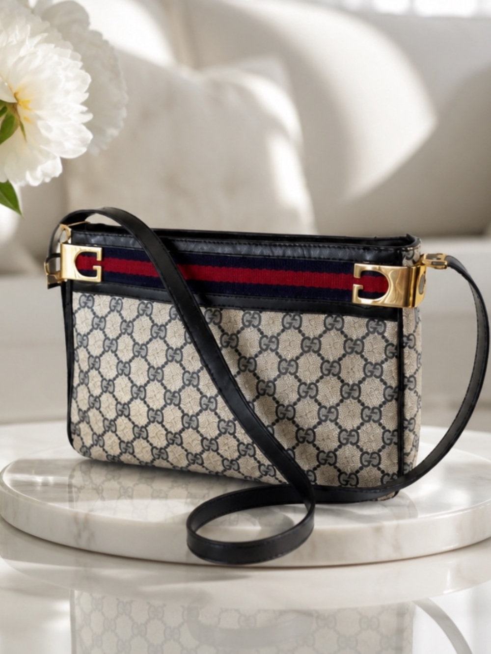 ✋🛑PRICE DROP ✋🛑Authentic Sherry Line Shoulder/Bag Gucci
